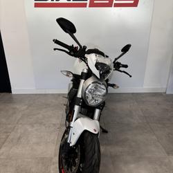 Ducati Monster  Villefranche-sur-Sa&ocirc;ne