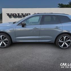 Volvo XC60 T6 Recharge AWD 253 ch + 145 ch Geartronic 8 Ultimate Style Dark occasion - Saint-Berthevin - photo 2/37