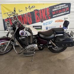 Honda Shadow  Saint-Germain-Laprade