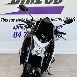 Suzuki GSXS  Villefranche-sur-Sa&ocirc;ne