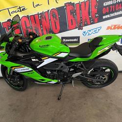 Kawasaki ZX  Saint-Germain-Laprade