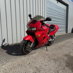 Honda VFR  Aulnois-sous-Laon
