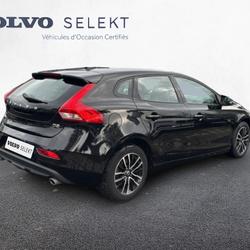 Volvo V40 V40 D2 AdBlue 120 ch Momentum Mouilleron-le-Captif