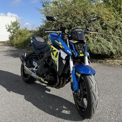 Suzuki GSXS  Aulnois-sous-Laon