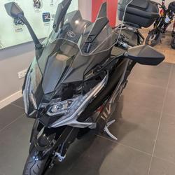 Kymco AK 550  Lanester