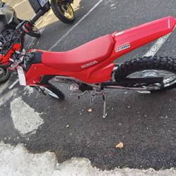 Honda CRF  N&icirc;mes