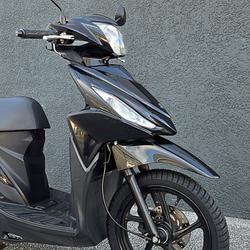 Suzuki DR  Perpignan