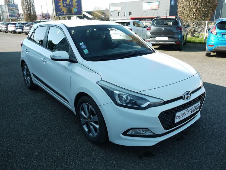 Hyundai i20  - 10 490 €