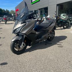 Kymco AK 550  Saint-Martin-d'H&egrave;res