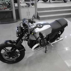 Guzzi V7  Rueil-Malmaison