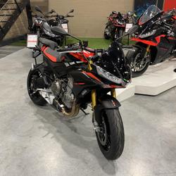 Aprilia Tuono  Pontivy