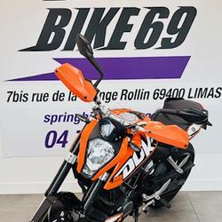 KTM Duke  Villefranche-sur-Sa&ocirc;ne