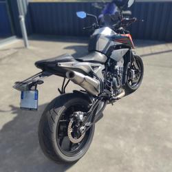 KTM Duke  Tr&eacute;gueux