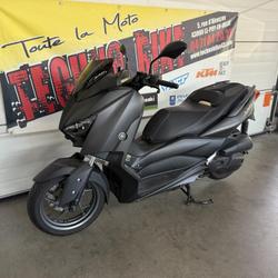 Yamaha X MAX  Saint-Germain-Laprade