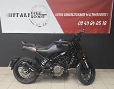 Husqvarna Svartpilen Rezé