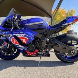 Yamaha YZF R1  Saint-Marcel