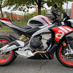 Aprilia Tuono  Gleiz&eacute;