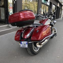 Guzzi California  Paris 17e Arrondissement