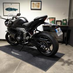 Triumph Daytona  Montlh&eacute;ry