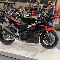 Aprilia RSV4 1100 FACTORY occasion - Pontivy - photo 2/5
