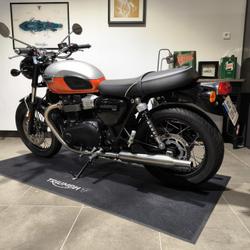 Triumph Bonneville  Montlh&eacute;ry