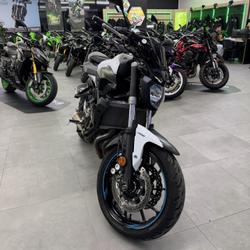 Yamaha MT07  N&icirc;mes