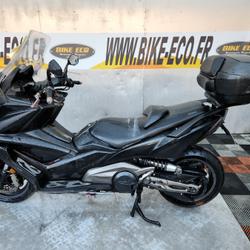 Kymco AK 550  Vitrolles