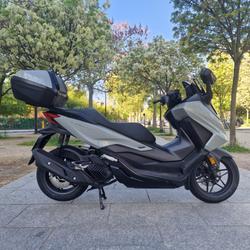 Honda Forza  Paris 14e Arrondissement