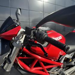 Ducati Monster  Rochefort-du-Gard