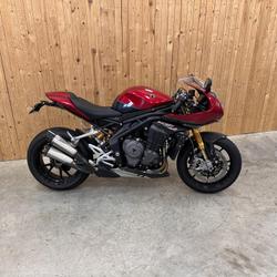 Triumph Speed Triple  Valence