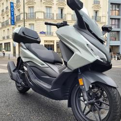 Honda Forza  Paris 10e Arrondissement