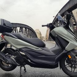 Honda Forza  Paris 10e Arrondissement