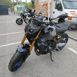 Yamaha MT09  Villeneuve-d'Entraunes