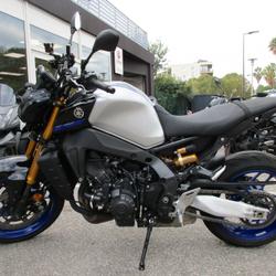 Yamaha MT09  Villeneuve-d'Entraunes