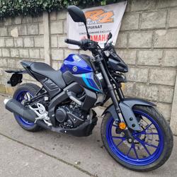 Yamaha MT 125  &Eacute;pernay