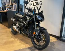 Triumph Street Louveciennes