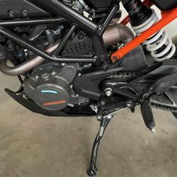 KTM Duke  Saint-Germain-Laprade