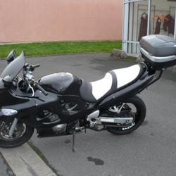 Suzuki GSXF  Grenay