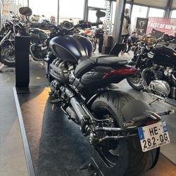 Triumph Rocket 3  Dury