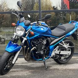 Suzuki GSF  Roissy-en-France