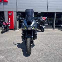 Honda X-ADV  Saint-Martin-d'H&egrave;res