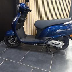 Suzuki DR  Saint-Ouen-l'Aum&ocirc;ne