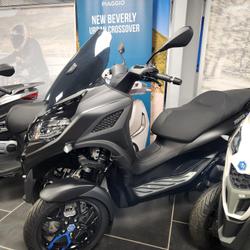 Piaggio MP3  Saint-Ouen-l'Aum&ocirc;ne