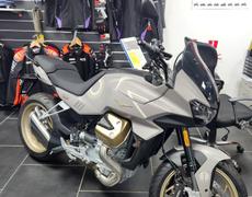 Guzzi V10 Saint-Ouen-l'Aumône