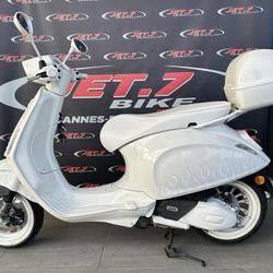 Vespa Sprint  Sainte-Maxime