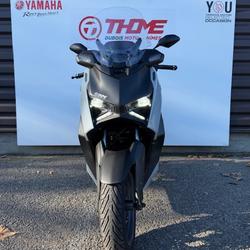 Yamaha X MAX  N&icirc;mes
