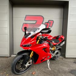 Ducati Panigale  Vert-Saint-Denis