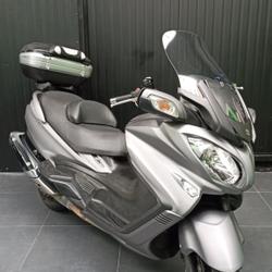 Suzuki Burgman  Saint-Thibault-des-Vignes
