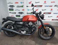 Guzzi V7 Saint-Ouen-l'Aumône