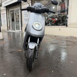 Niu M1  Paris 11e Arrondissement